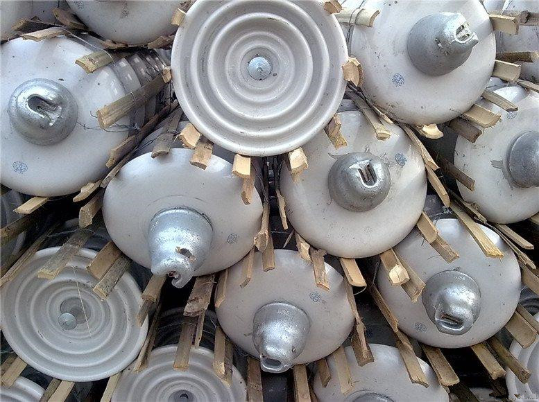 盤形懸式瓷絕緣子